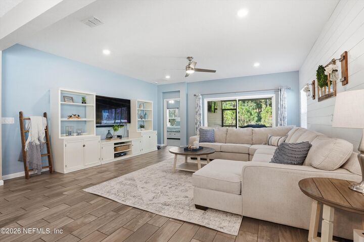 Property Photo:  113 Otero Point  FL 32095 