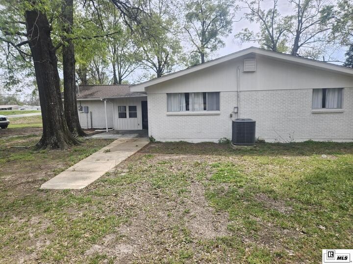 Property Photo:  484 Crew Lake Loop  LA 71269 