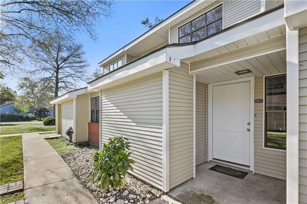 Property Photo:  414 Cedarwood Drive 414  LA 70471 