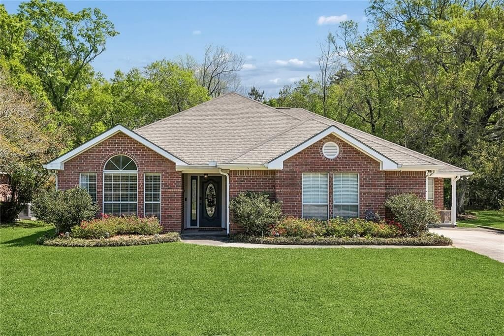 Property Photo: 321 Westwood Drive LA 70471