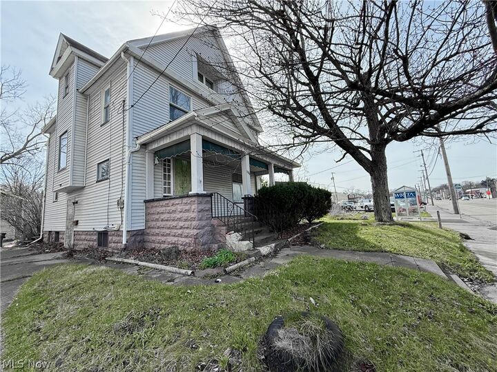 Property Photo:  1509 Mahoning Avenue  OH 44509 