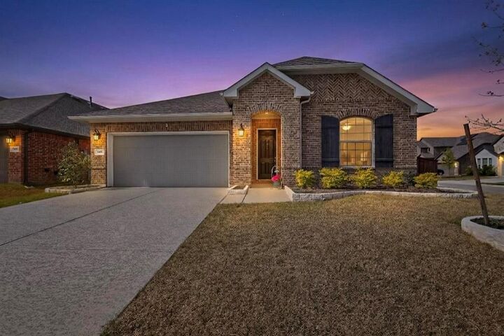 Property Photo: 1805 Arbor Drive TX 75126