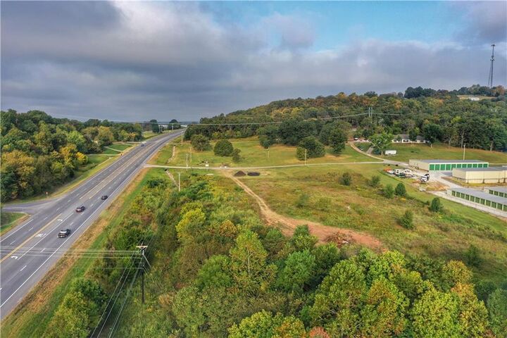 Property Photo: 2497 E Aarons Drive AR 72764