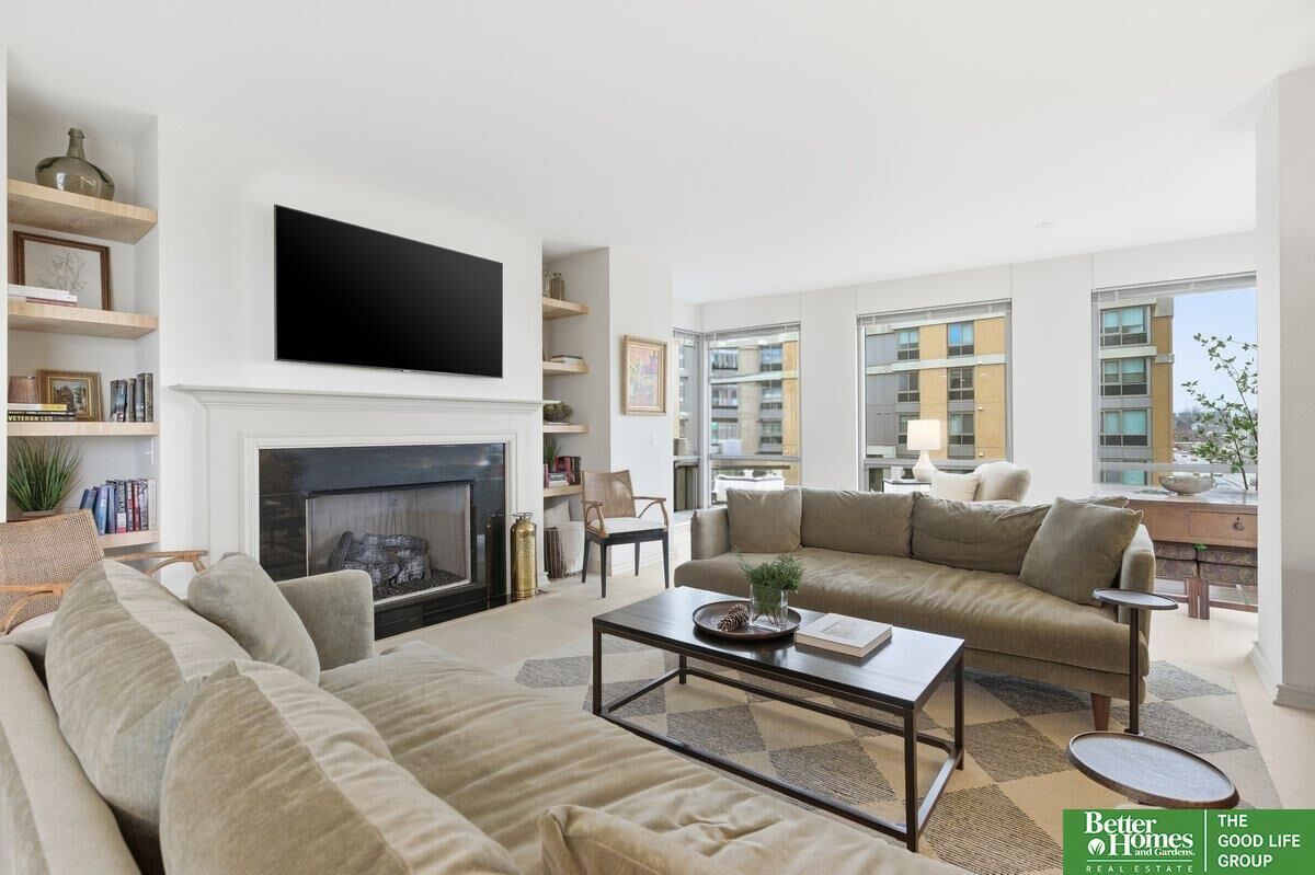 Property Photo:  3201 Dodge Court 5611  NE 68131 