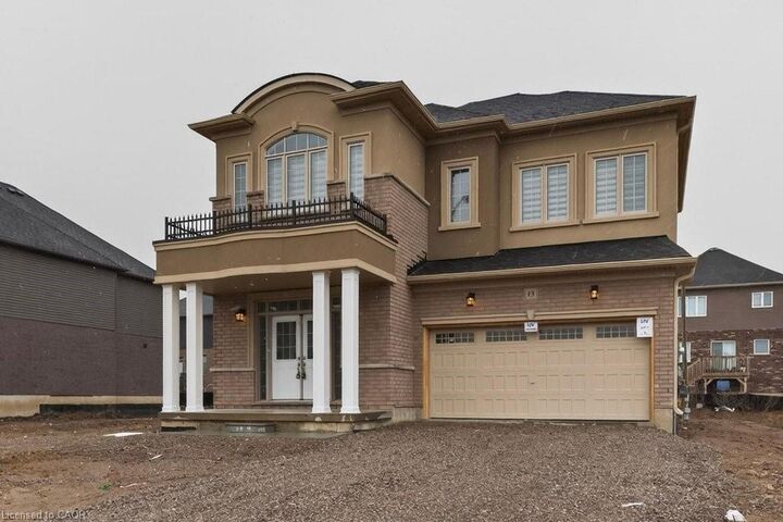 Photo de la propriété: 13 Arding Circle ON N3L 0P9