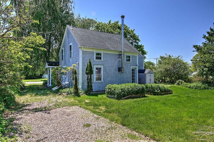 Property Photo:  408 Hix Bridge Road  MA 02790 