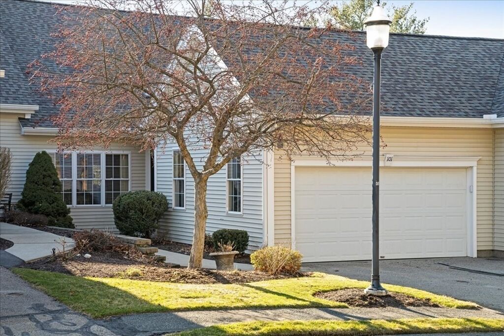 Property Photo: 101 Orchard Meadow Dr 59 MA 01545