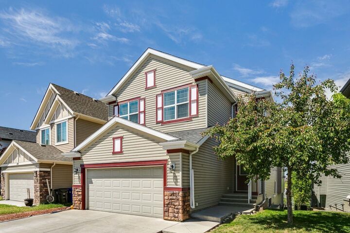 Property Photo:  248 Copperpond Circle SE  AB T2Z 0R3 