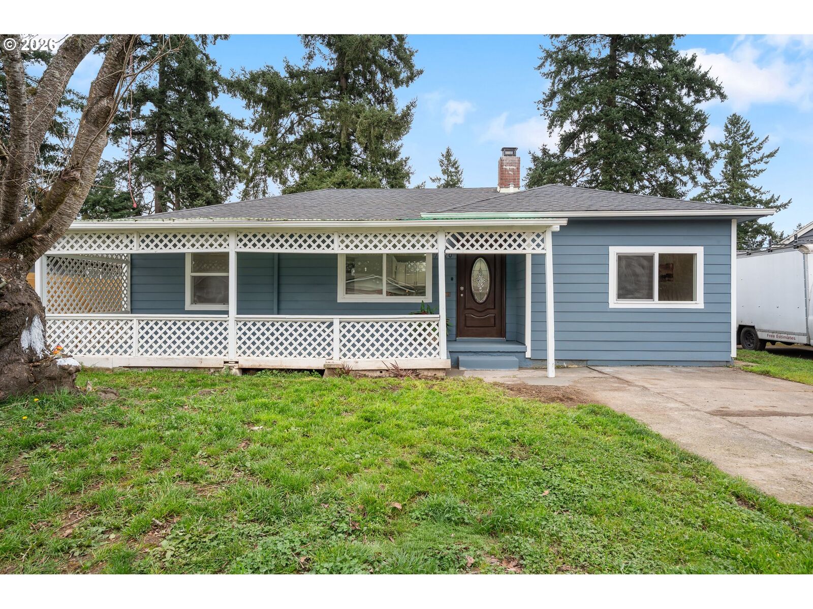 Property Photo:  7610 SE 69th Ave  OR 97206 