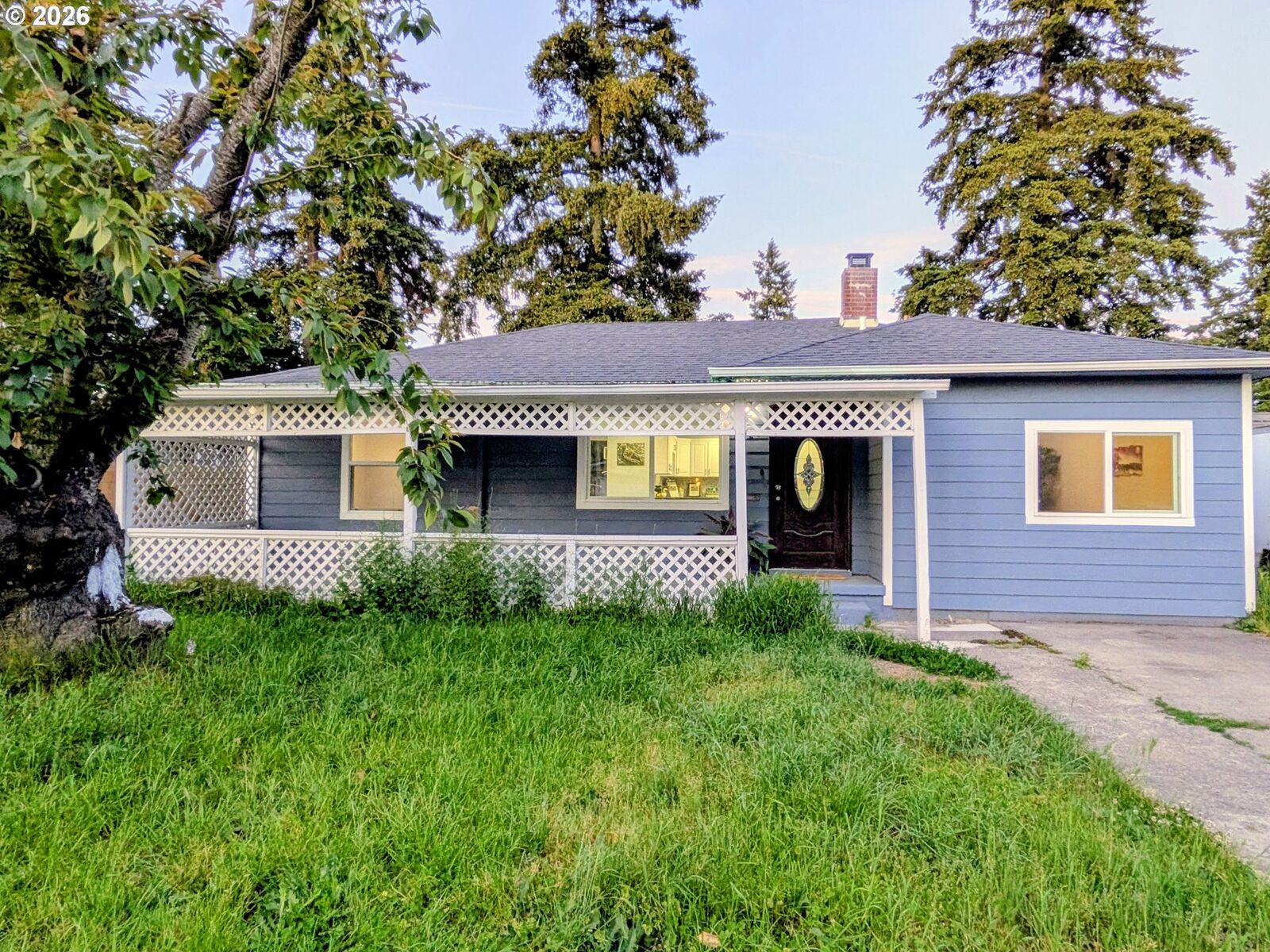 Property Photo: 7610 SE 69th Ave OR 97206