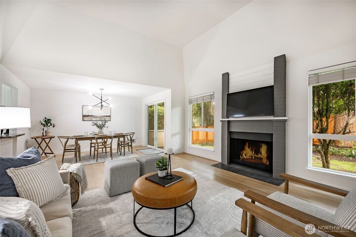 Property Photo:  1607  102nd Place NE D1  WA 98004 