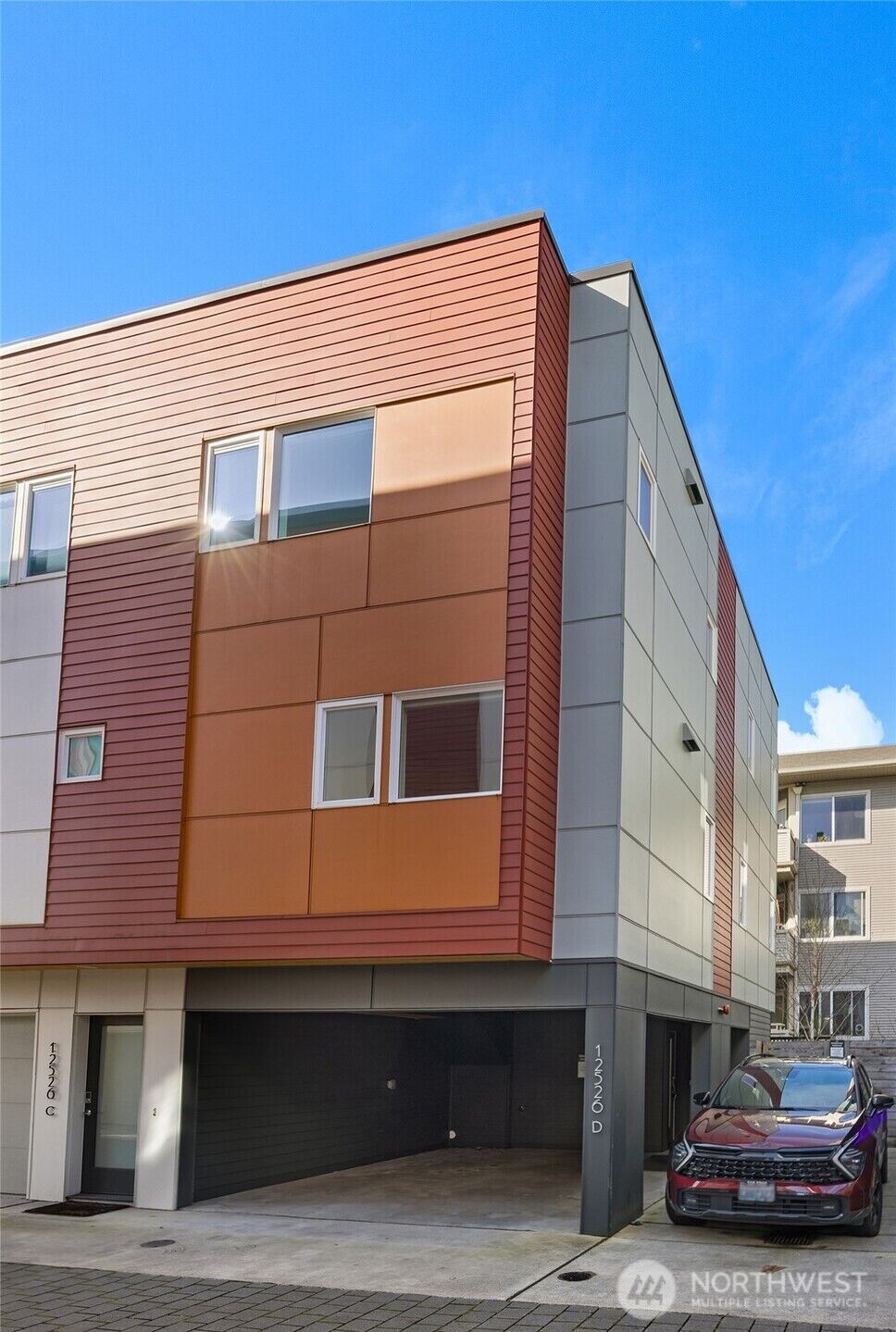 Property Photo: 12526 15th Avenue NE D WA 98125