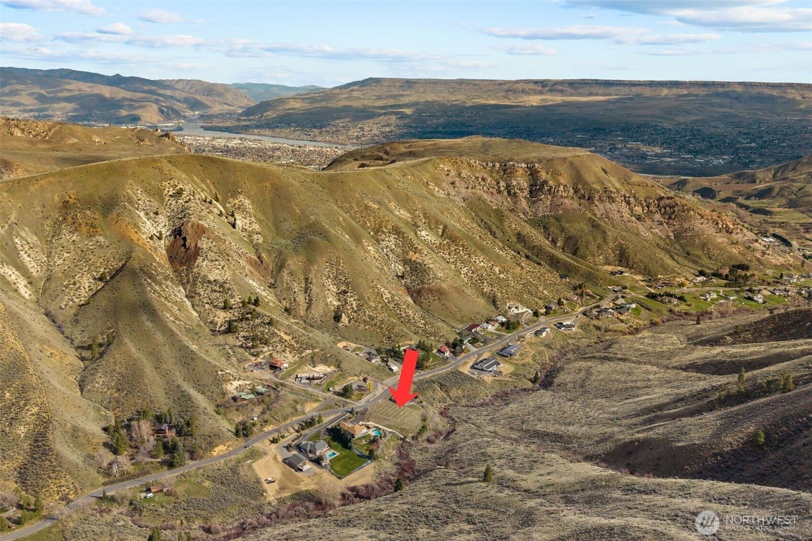 Property Photo: 1639 Pitcher Canyon Road WA 98801