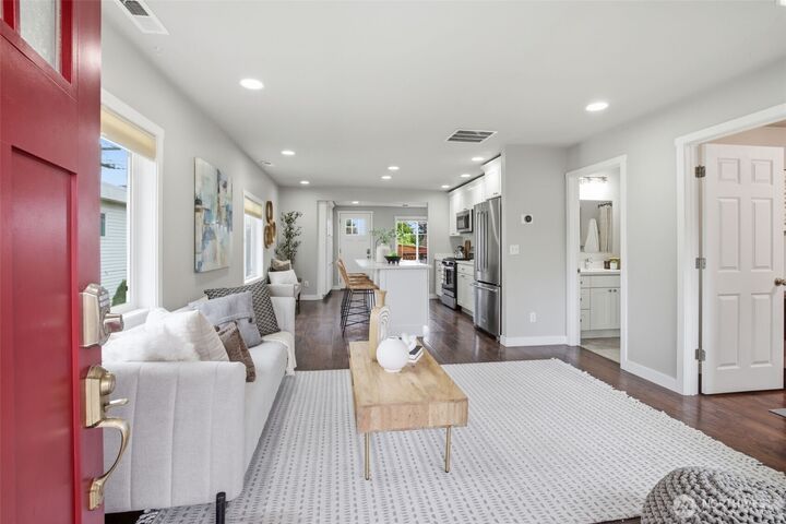 Property Photo: 8719 16th Avenue SW WA 98106