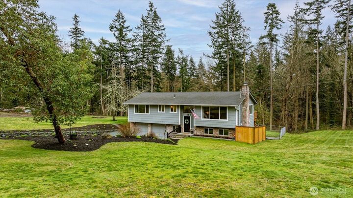Property Photo:  664  Limestone Lane  WA 98277 