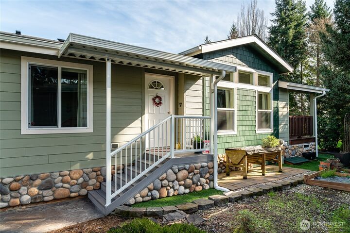 Property Photo: 815 124th Street SW WA 98204