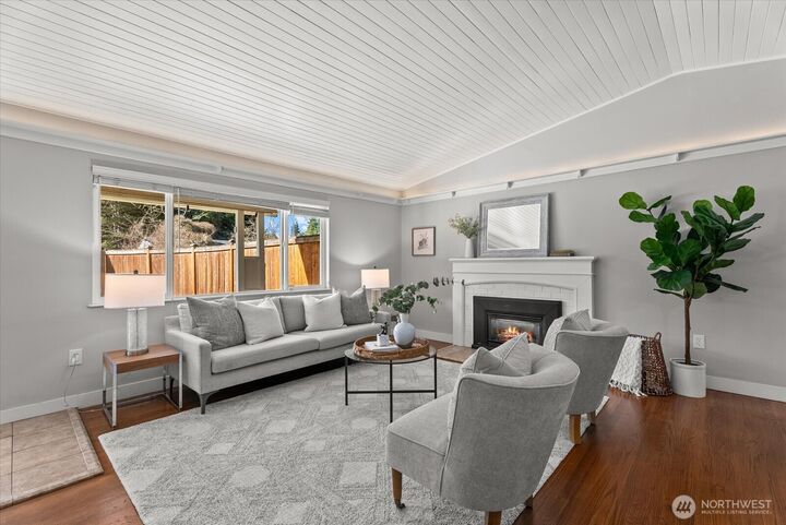 Property Photo:  17004  11th Avenue NE  WA 98155 