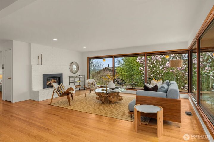 Property Photo:  6531  Seward Park (Not On Arterial) Avenue S  WA 98118 