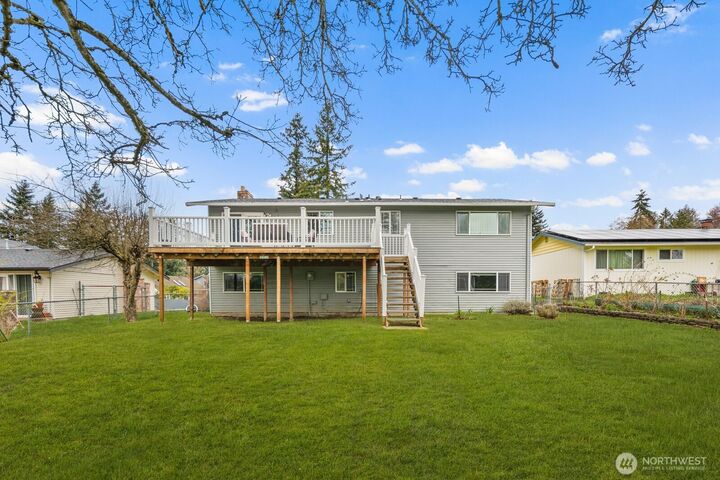 Property Photo:  12915 SE 164th Street  WA 98058 