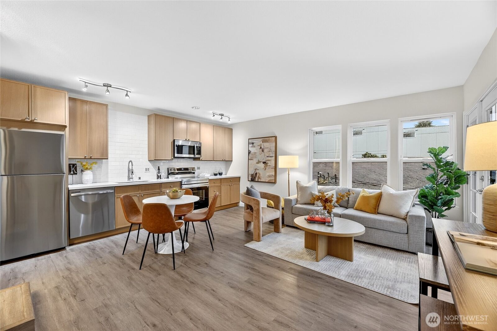 Property Photo:  6547  42nd Avenue SW 303  WA 98136 