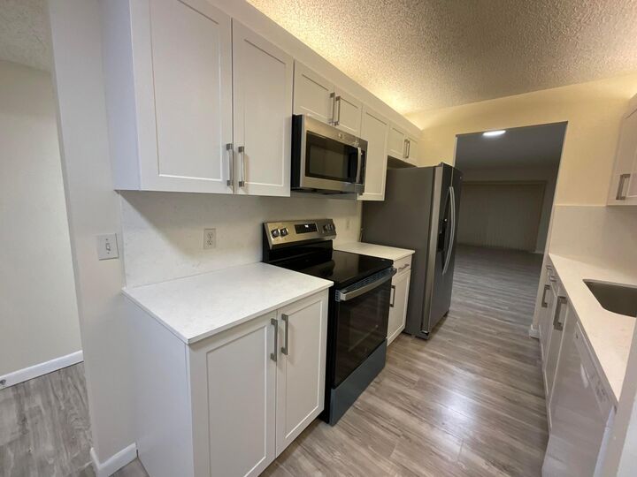 Property Photo:  1251 SW 125th Avenue 105T  FL 33027 
