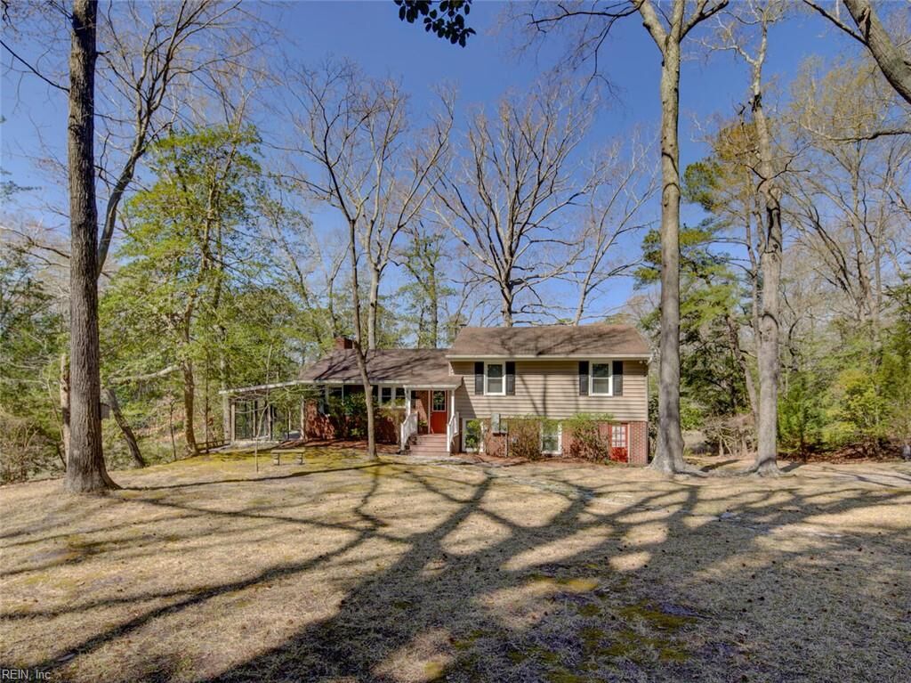 Property Photo: 1672 Tautog Rd VA 23433
