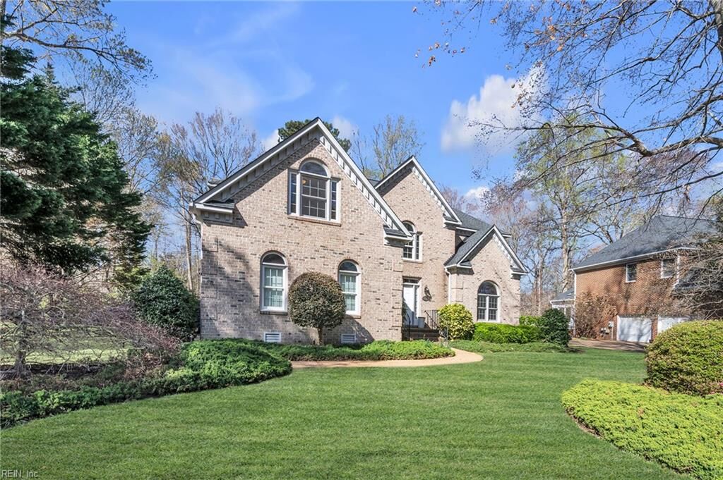 Property Photo: 403 Ashway Cv VA 23606