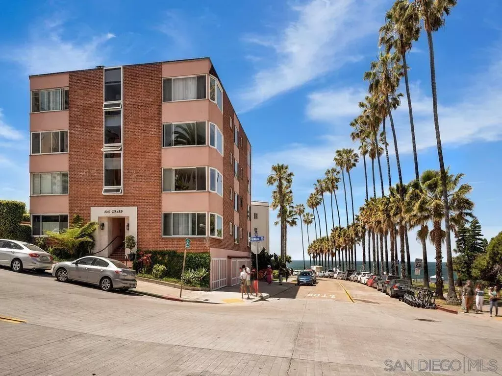Property Photo: 8040 Girard Avenue 5 CA 92037