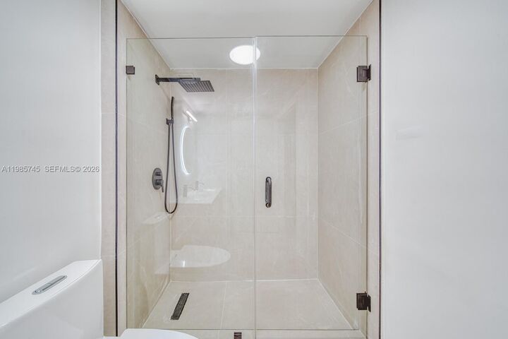 Property Photo: 2301 Collins Ave 311 FL 33139