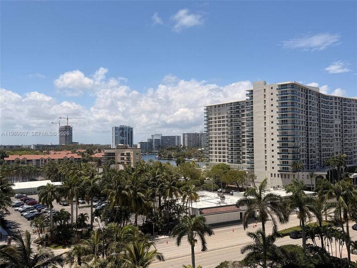 Property Photo:  4001 S Ocean Dr 8H  FL 33019 