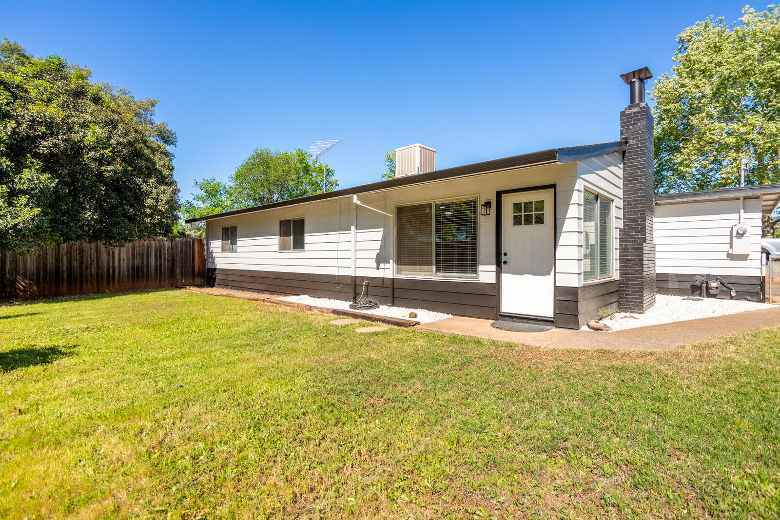 Property Photo: 1140 Eugene Avenue CA 96019