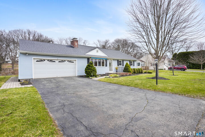 Property Photo:  4 Apple Blossom Lane  CT 06811 
