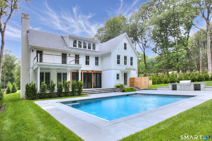 Property Photo: 21 Lockwood Circle CT 06880