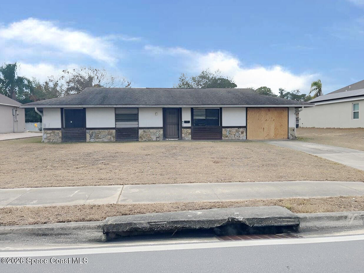 Property Photo:  1150 Waco Boulevard SE  FL 32909 