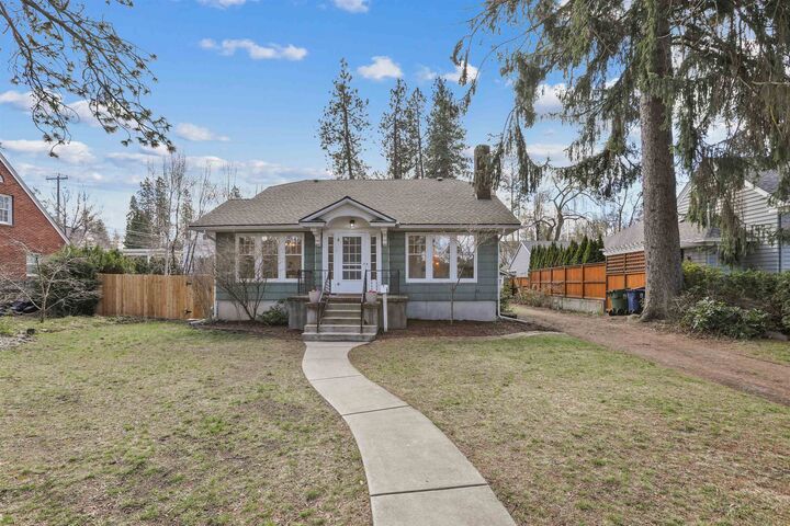 Property Photo:  912 E 26th Ave  WA 99203 