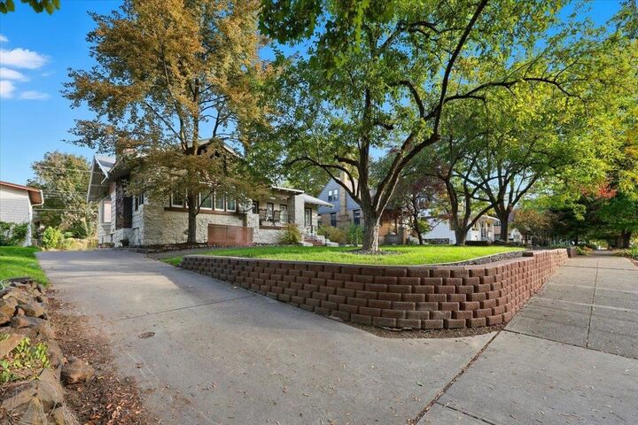 Property Photo:  444 W 15th Ave  WA 99203 