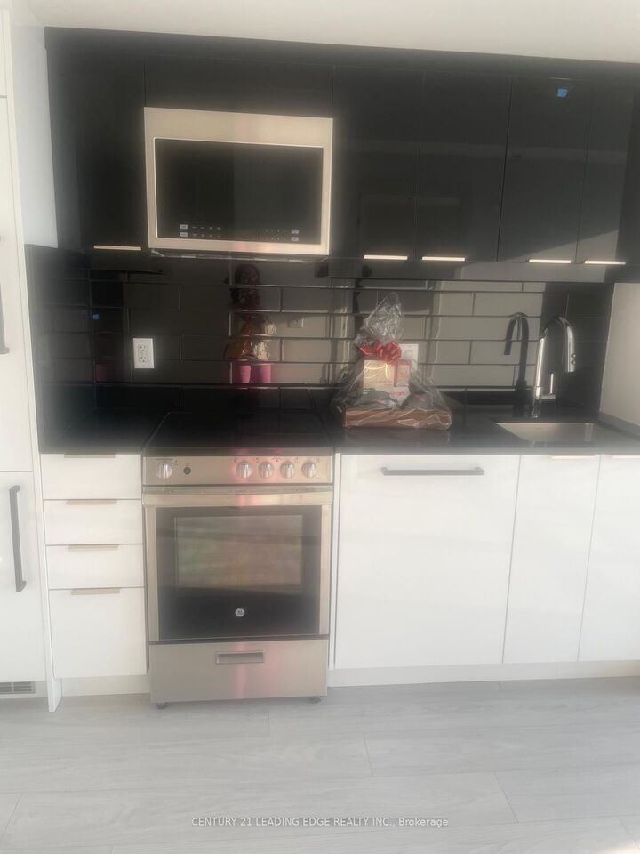 Property Photo:  90 Glen Everest Road 301  ON M1N 0C3 