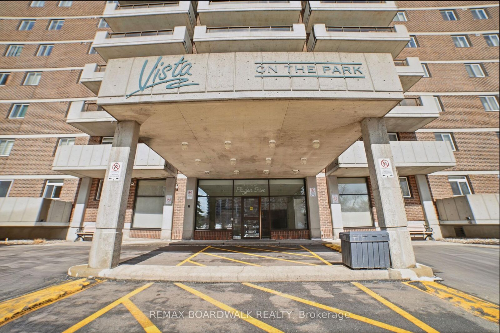Property Photo: 1705 Playfair Drive 1408 ON K1H 8P6
