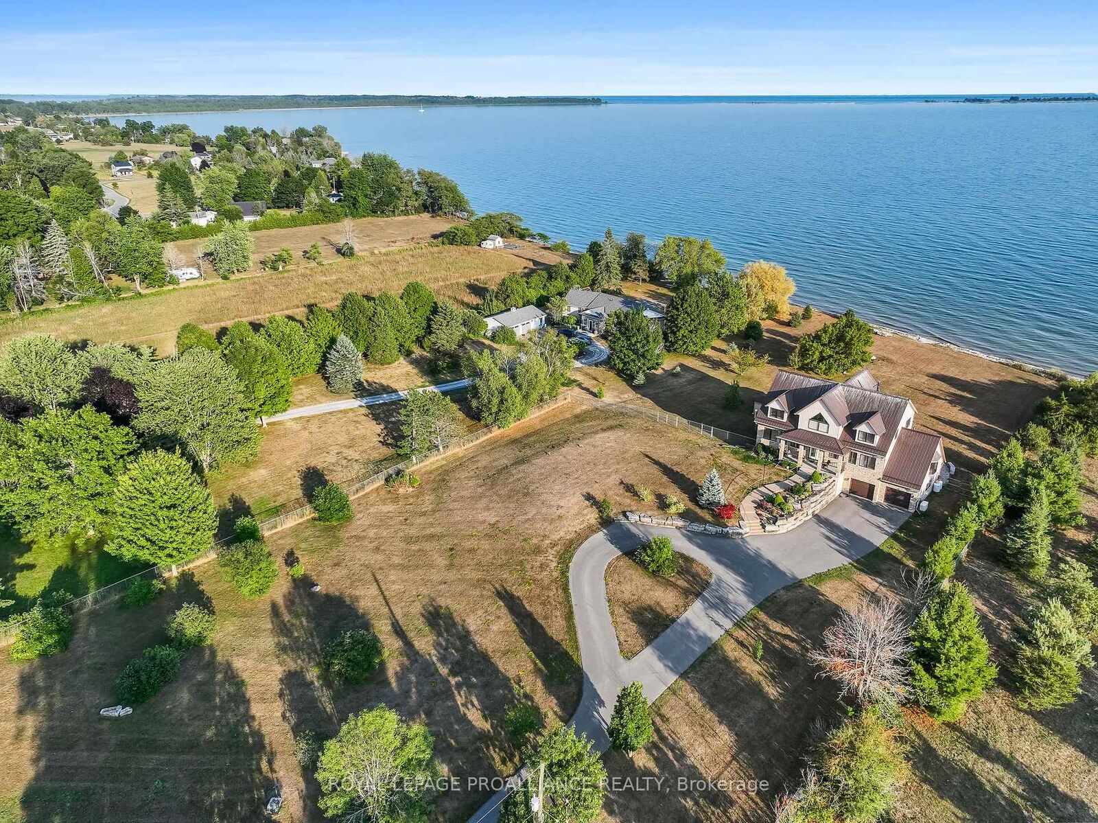Property Photo: 263 Lakeshore Road ON K0K 1H0