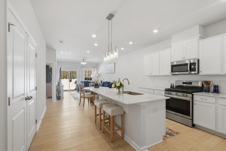 Property Photo: 213 Backstay Lane SC 29687