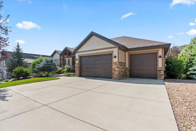 Property Photo:  364 E 1690 N  UT 84049 