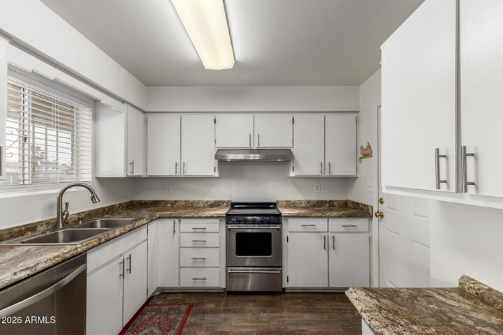 Property Photo:  6037 E Evergreen Street  AZ 85205 