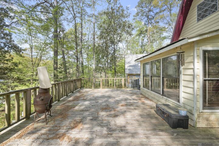 Property Photo:  12323 Azalea Cir  LA 70775 