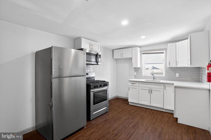 Property Photo:  7324 Park Avenue  NJ 08109 