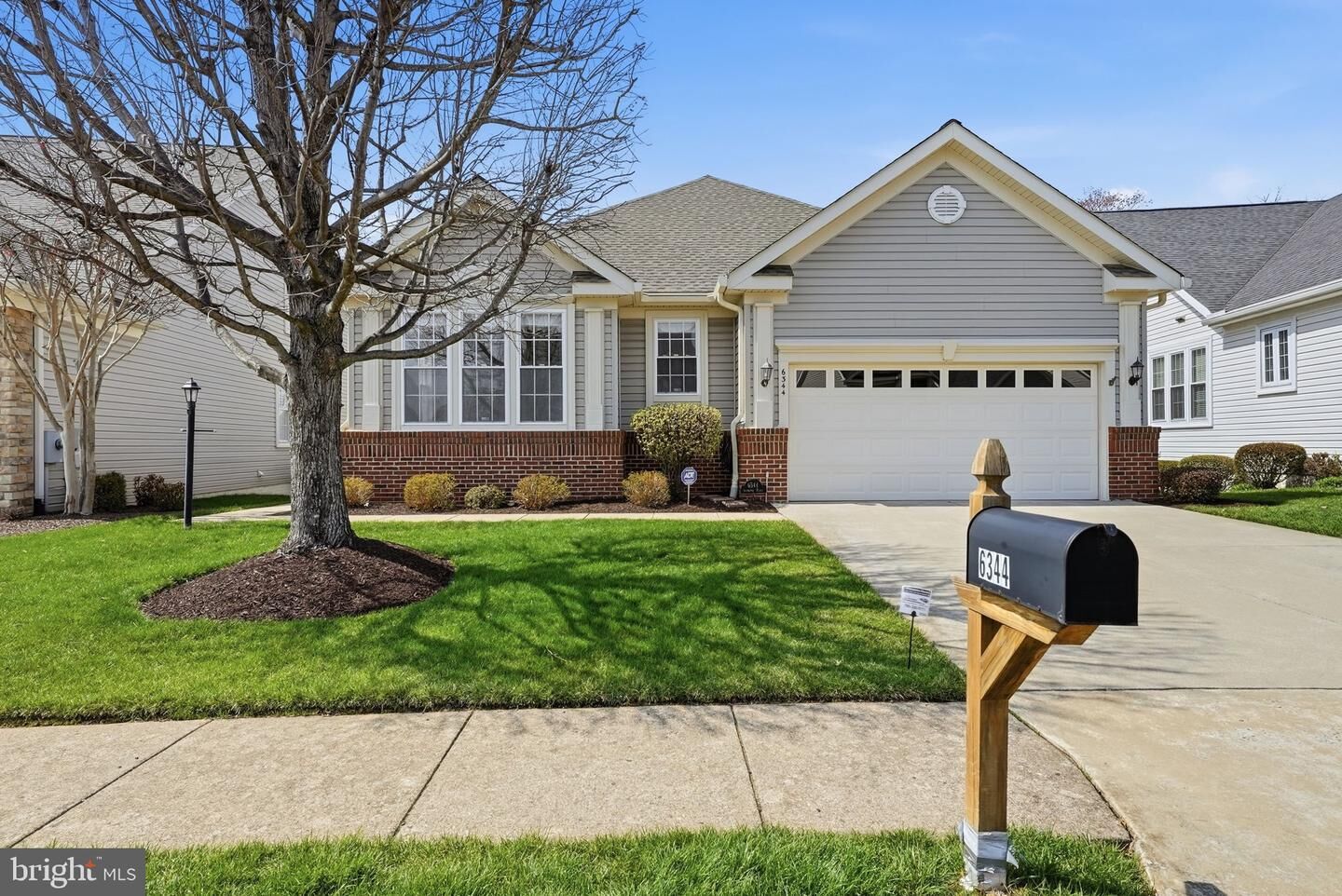 Property Photo: 6344 Avington Place VA 20155