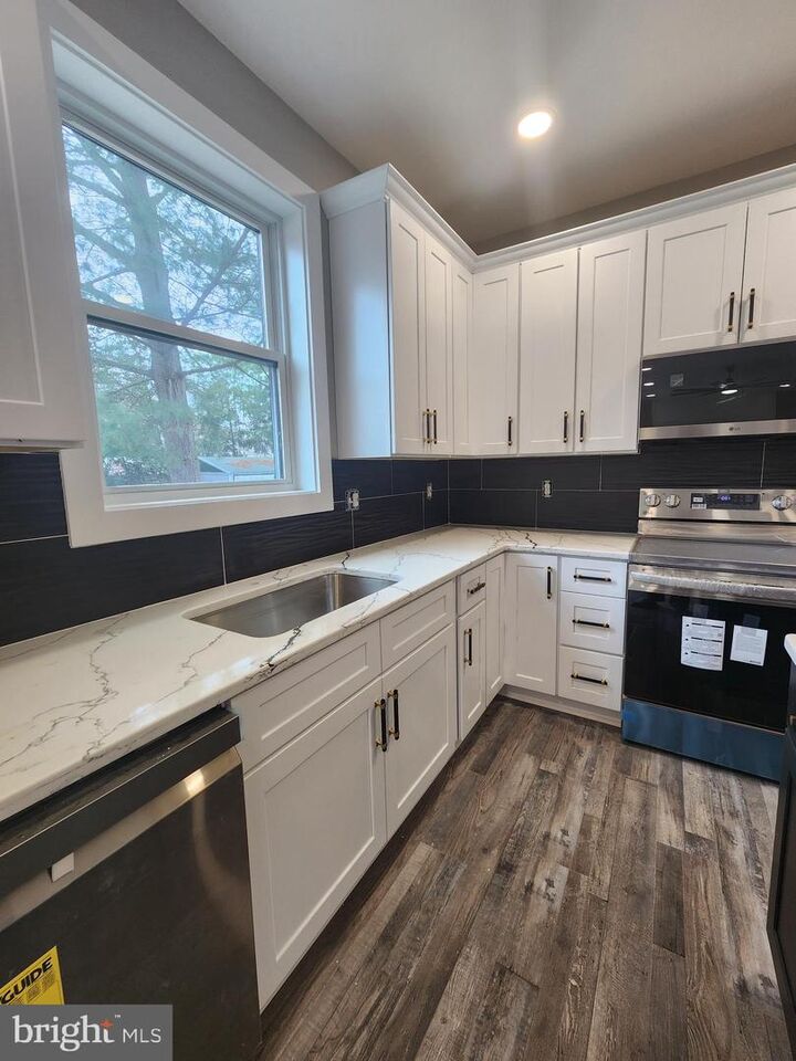 Property Photo: 584 Park Road MD 21146