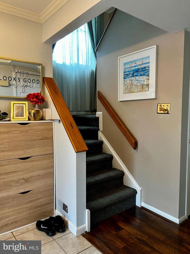 Property Photo:  81 Dorset Court  NJ 08053 