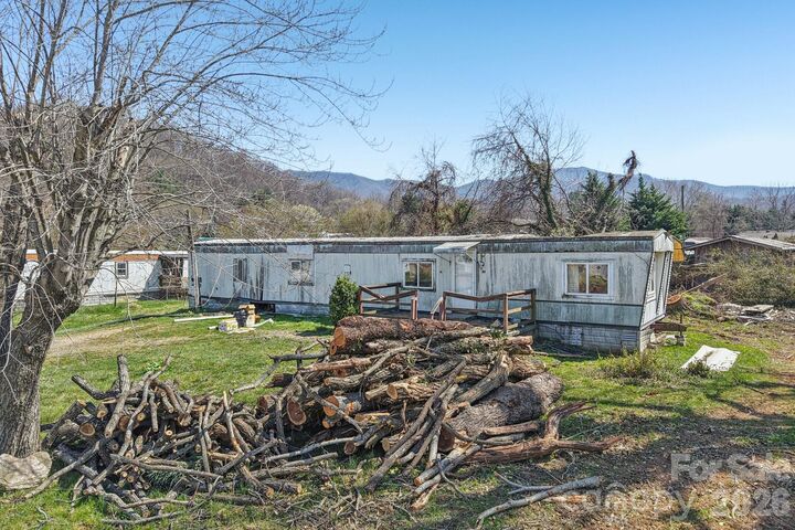 Property Photo:  88 Brook Street  NC 28786 