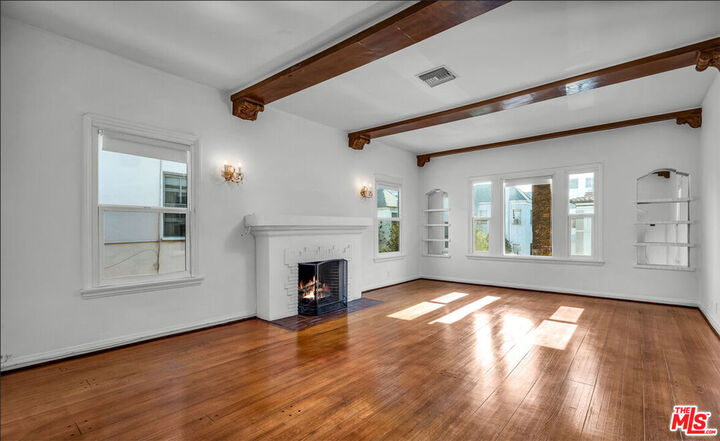 Property Photo:  6369 Orange St  CA 90048 