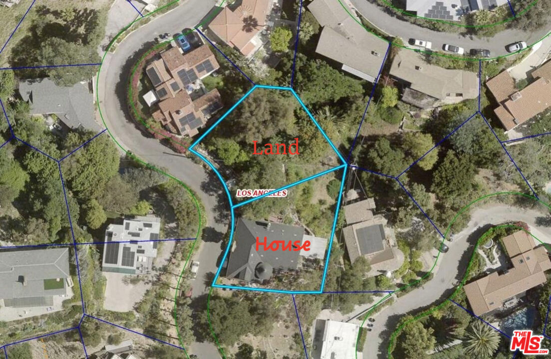 Property Photo: 2890 Belden CA 90068